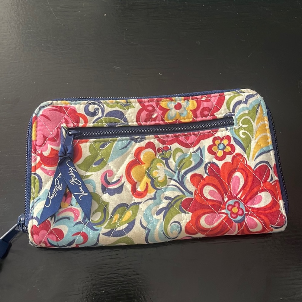 Large Vera Bradley wallet / wristlet.